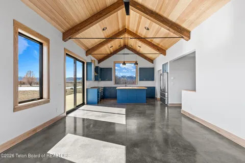 $1,875,000 | 6022 Fox Springs Drive, Victor, ID 83455