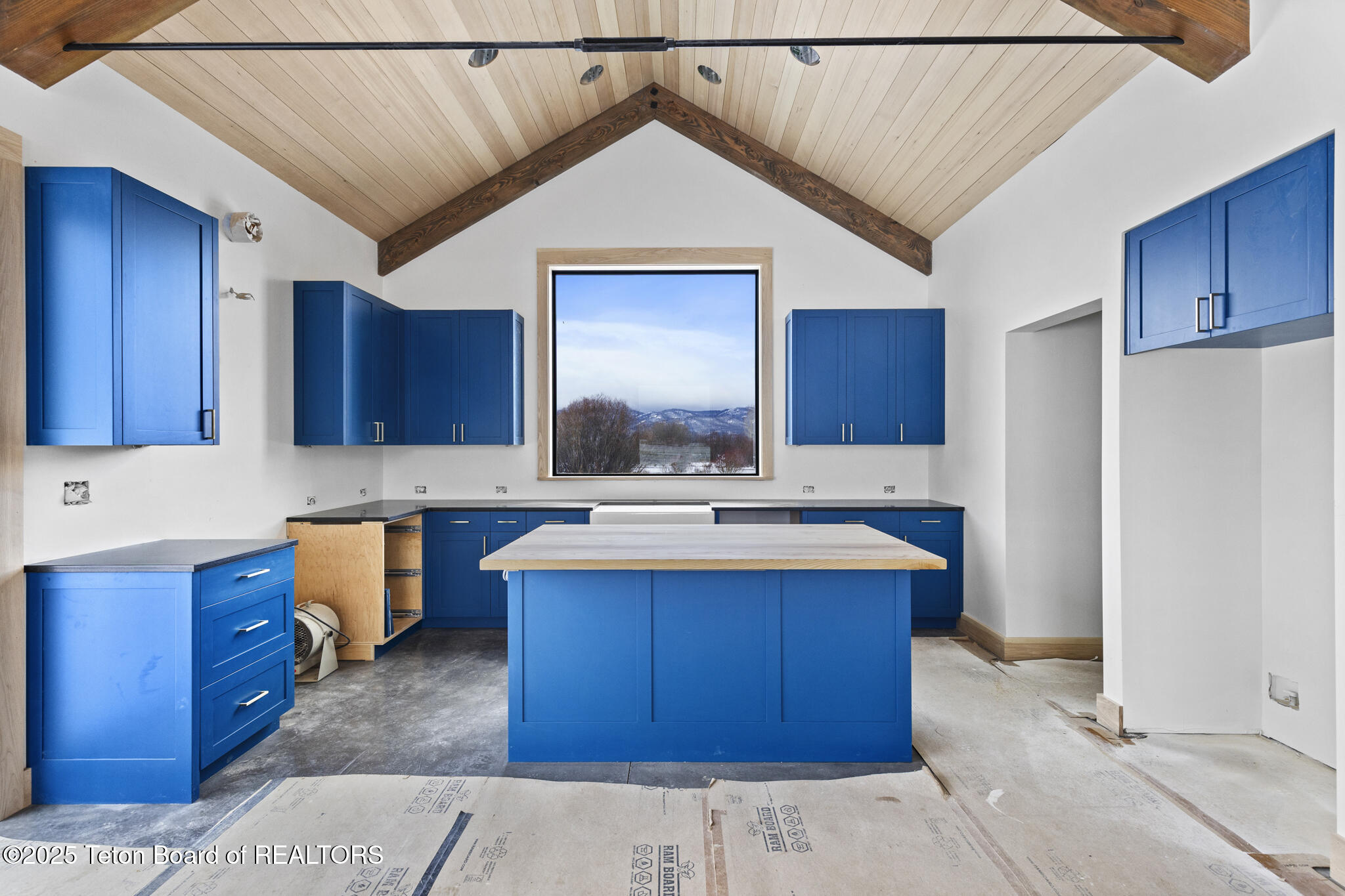 6022 Fox Springs Drive Victor, ID 83455 - Photo 17 of 65 6V2A4031