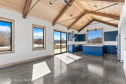 $1,875,000 | 6022 Fox Springs Drive, Victor, ID 83455