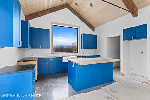 $1,875,000 | 6022 Fox Springs Drive, Victor, ID 83455