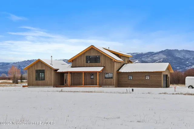 $1,875,000 | 6022 Fox Springs Drive, Victor, ID 83455