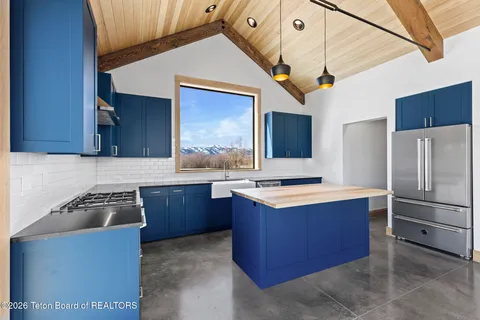 $1,875,000 | 6022 Fox Springs Drive, Victor, ID 83455