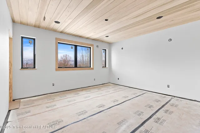 $1,875,000 | 6022 Fox Springs Drive, Victor, ID 83455