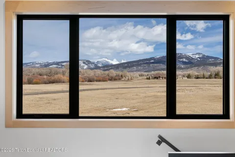 $1,875,000 | 6022 Fox Springs Drive, Victor, ID 83455