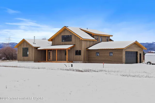 $1,875,000 | 6022 Fox Springs Drive, Victor, ID 83455