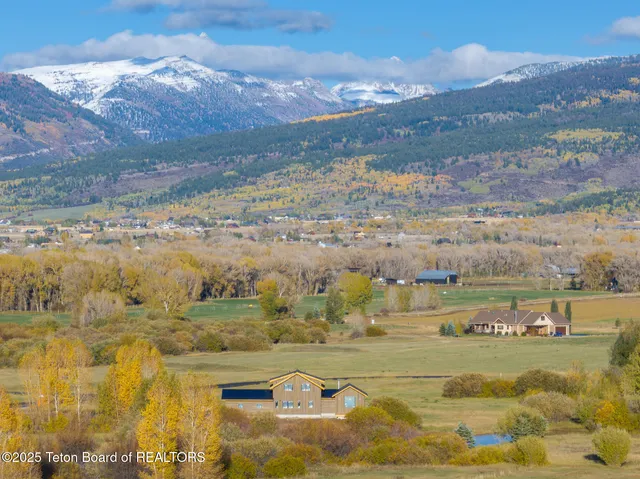 $1,875,000 | 6022 Fox Springs Drive, Victor, ID 83455