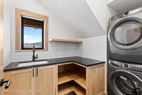 $1,875,000 | 6022 Fox Springs Drive, Victor, ID 83455