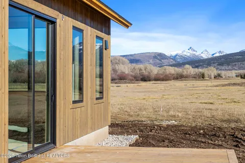 $1,875,000 | 6022 Fox Springs Drive, Victor, ID 83455