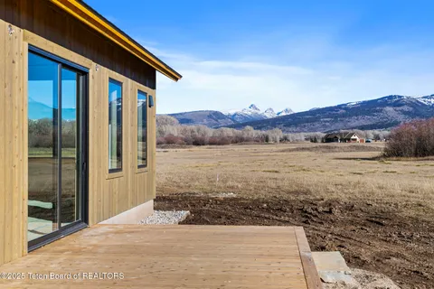 $1,875,000 | 6022 Fox Springs Drive, Victor, ID 83455