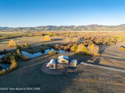 $1,875,000 | 6022 Fox Springs Drive, Victor, ID 83455