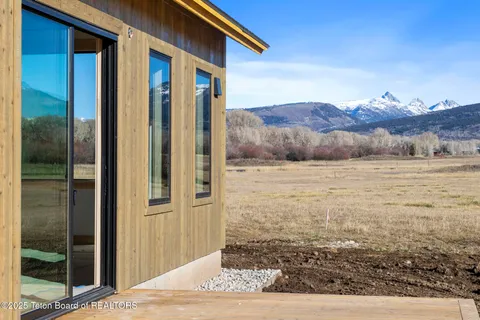 $1,875,000 | 6022 Fox Springs Drive, Victor, ID 83455