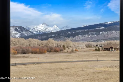 $1,875,000 | 6022 Fox Springs Drive, Victor, ID 83455