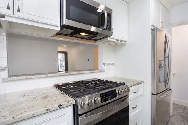 $2,000 | 418 Land Grant Drive, Richmond, TX 77406