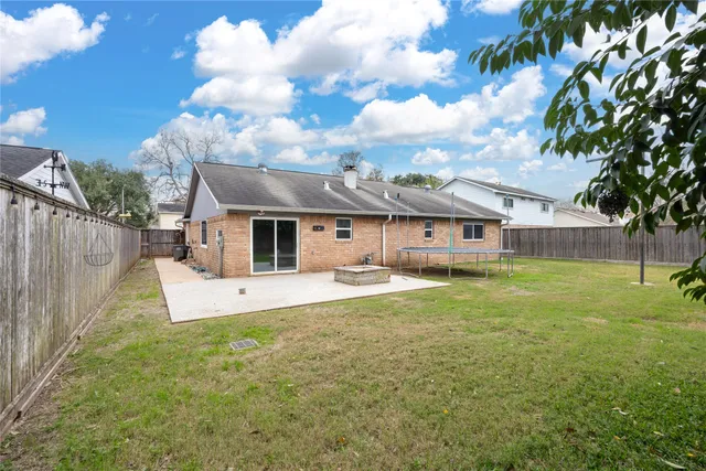 $2,000 | 418 Land Grant Drive, Richmond, TX 77406