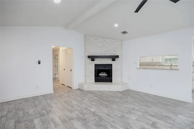 $2,000 | 418 Land Grant Drive, Richmond, TX 77406