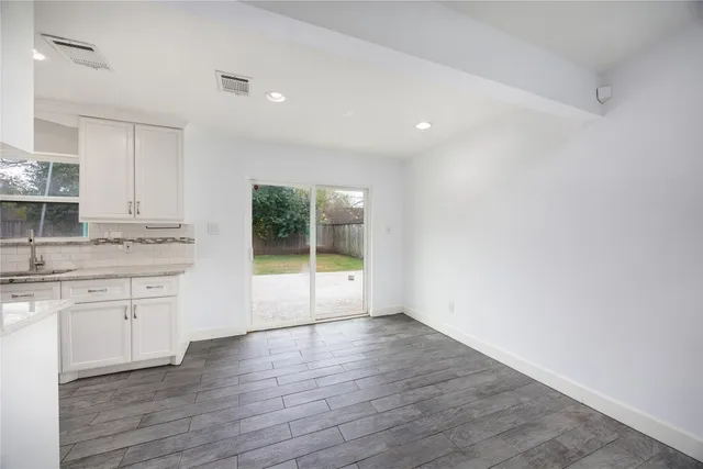 $2,000 | 418 Land Grant Drive, Richmond, TX 77406