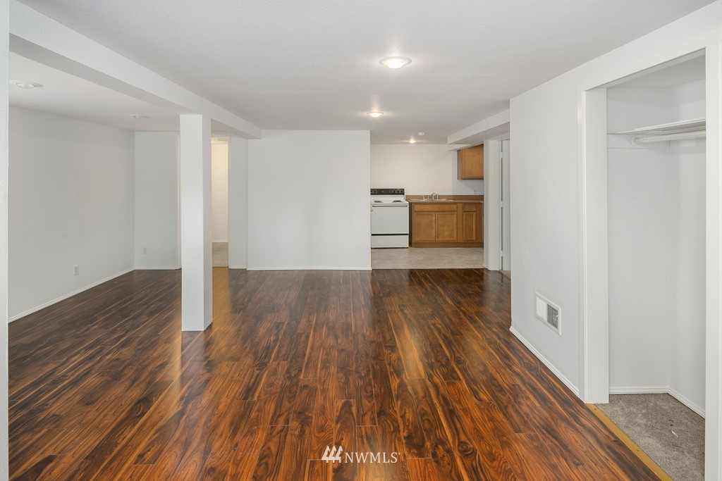 1601 Southwest Austin Street Seattle, WA 98106 - Photo 16 of 25 Gallery Image 16