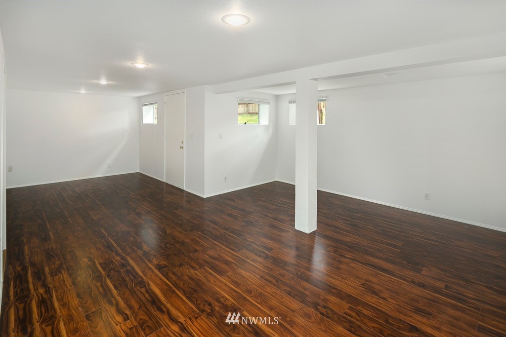1601 Southwest Austin Street Seattle, WA 98106 - Photo 17 of 25 Gallery Image 17
