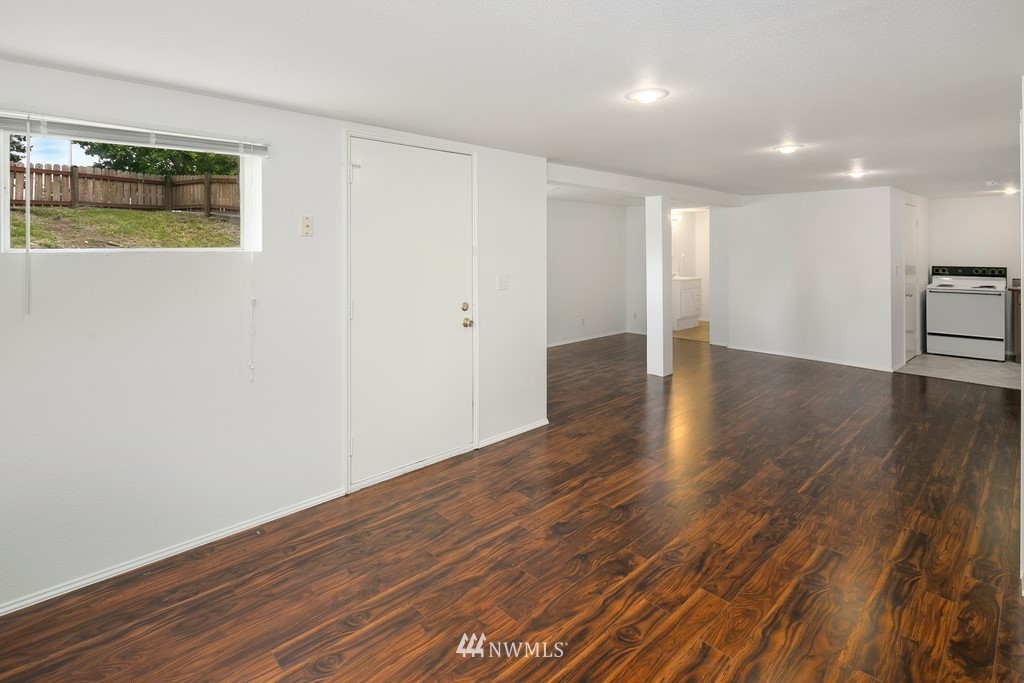 1601 Southwest Austin Street Seattle, WA 98106 - Photo 18 of 25 Gallery Image 18