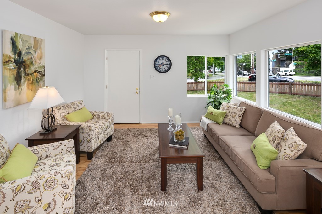1601 Southwest Austin Street Seattle, WA 98106 - Photo 3 of 25 Gallery Image 3