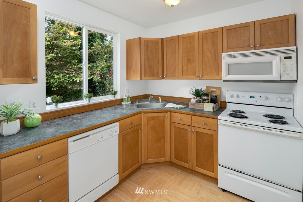1601 Southwest Austin Street Seattle, WA 98106 - Photo 8 of 25 Gallery Image 8