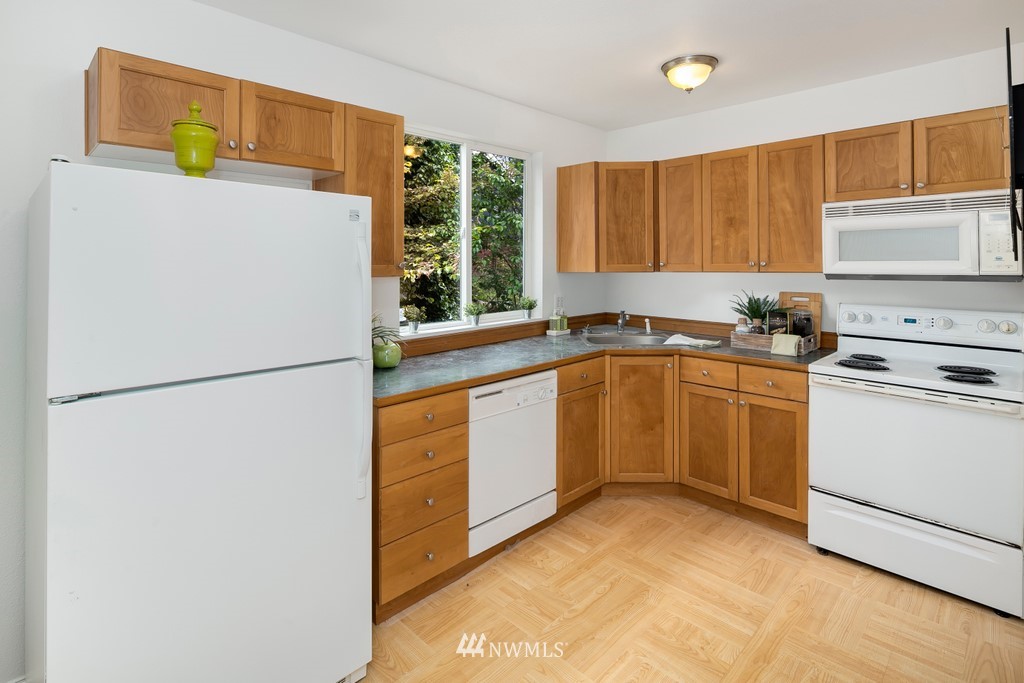 1601 Southwest Austin Street Seattle, WA 98106 - Photo 9 of 25 Gallery Image 9