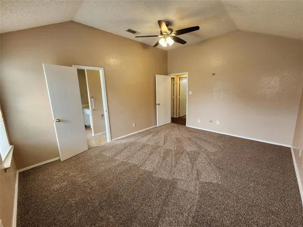 $2,100 | 4821 Eagle Trace Drive, Fort Worth, TX 76244