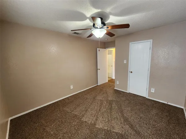 $2,100 | 4821 Eagle Trace Drive, Fort Worth, TX 76244