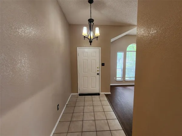 $2,100 | 4821 Eagle Trace Drive, Fort Worth, TX 76244