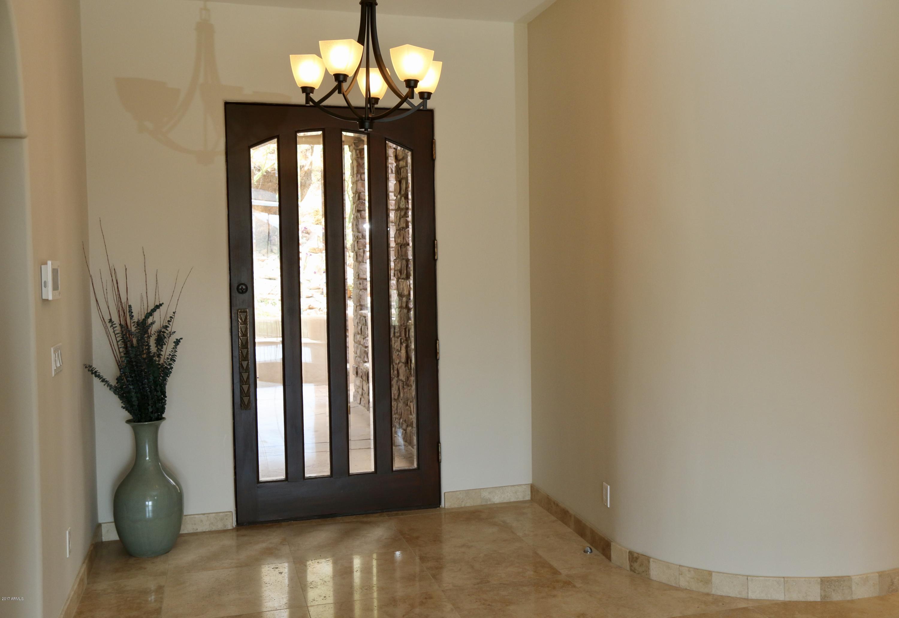 36423 Sidewinder Road Carefree, AZ 85377 - Photo 19 of 59 ENTRY