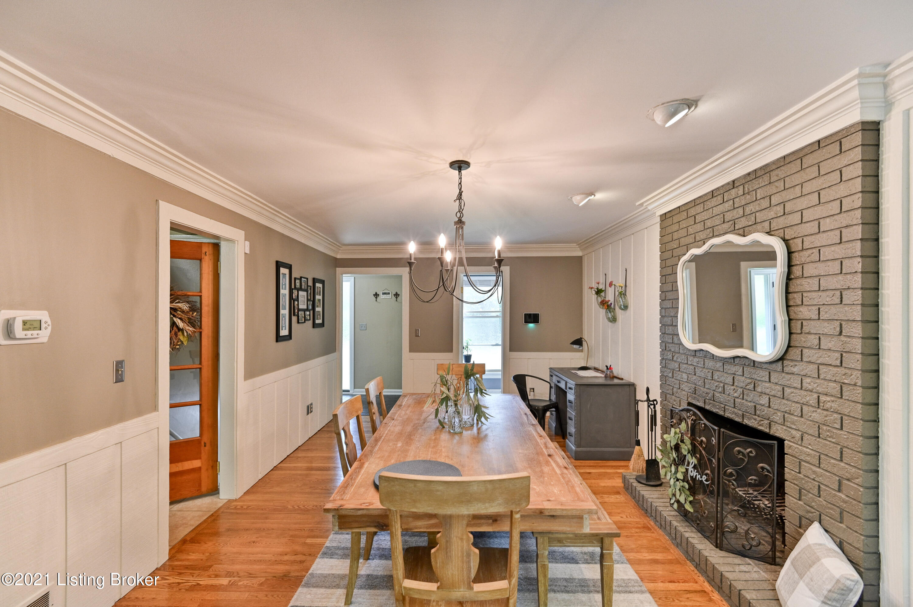 2913 Seneca Park Road Louisville, KY 40205 - Photo 14 of 43 016 - 20210927-1249