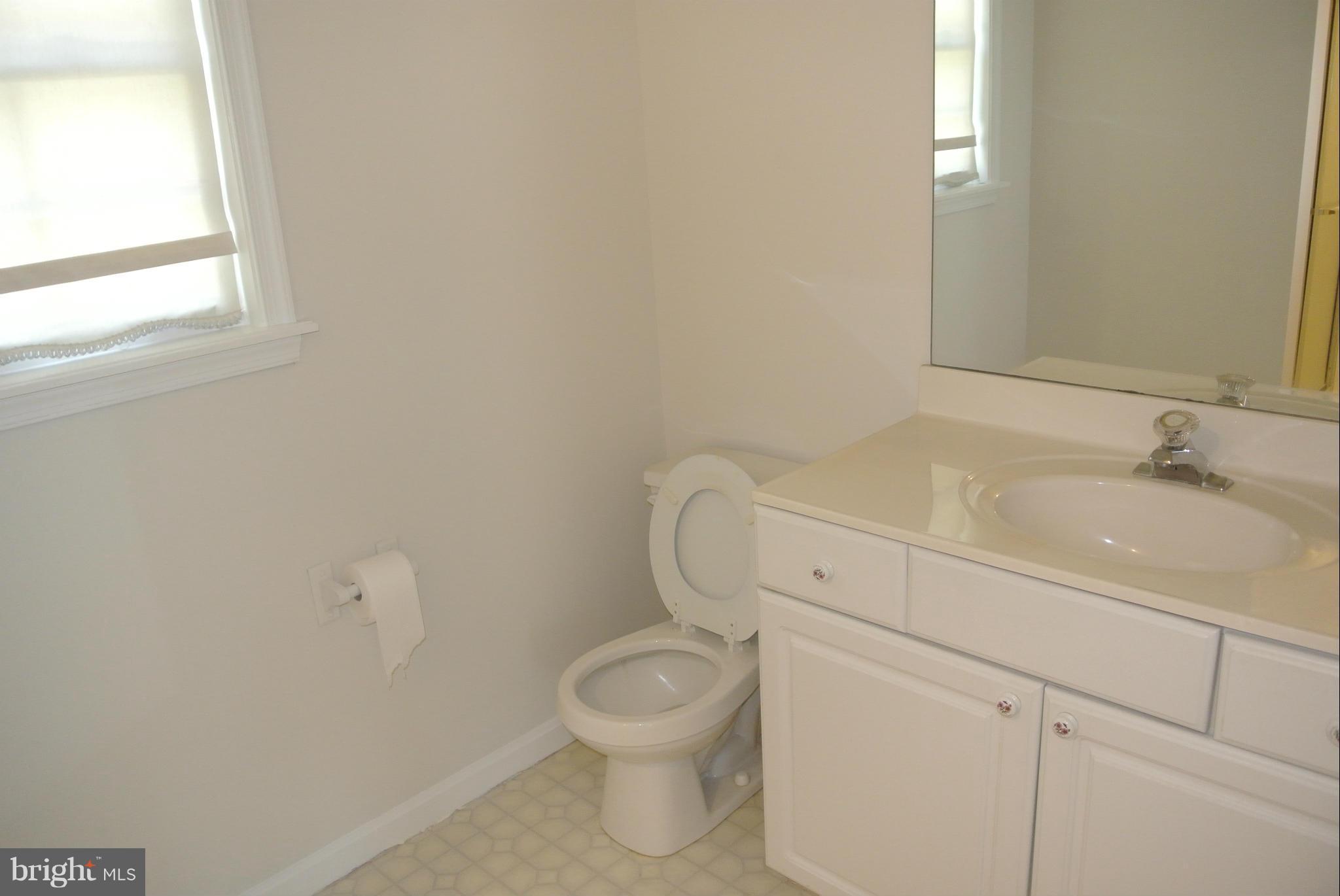 954 Johnswoods Road Lusby, MD 20657 - Photo 18 of 30 Bath (Master)