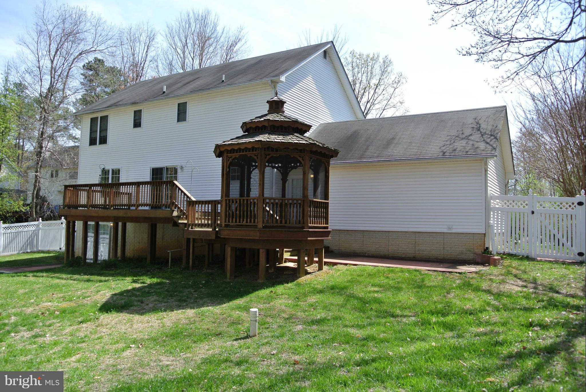 954 Johnswoods Road Lusby, MD 20657 - Photo 28 of 30 Exterior (Rear)