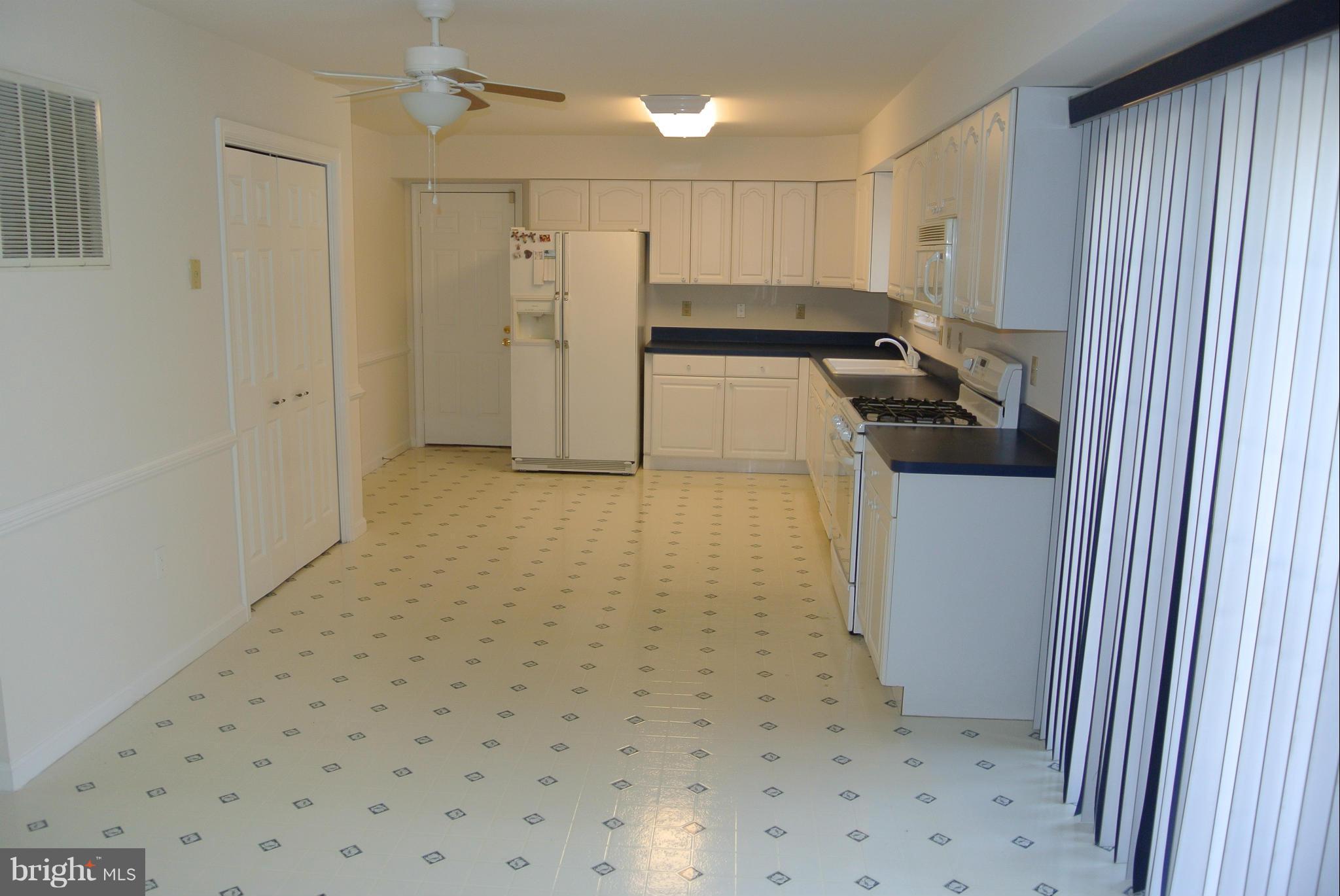 954 Johnswoods Road Lusby, MD 20657 - Photo 10 of 30 Kitchen