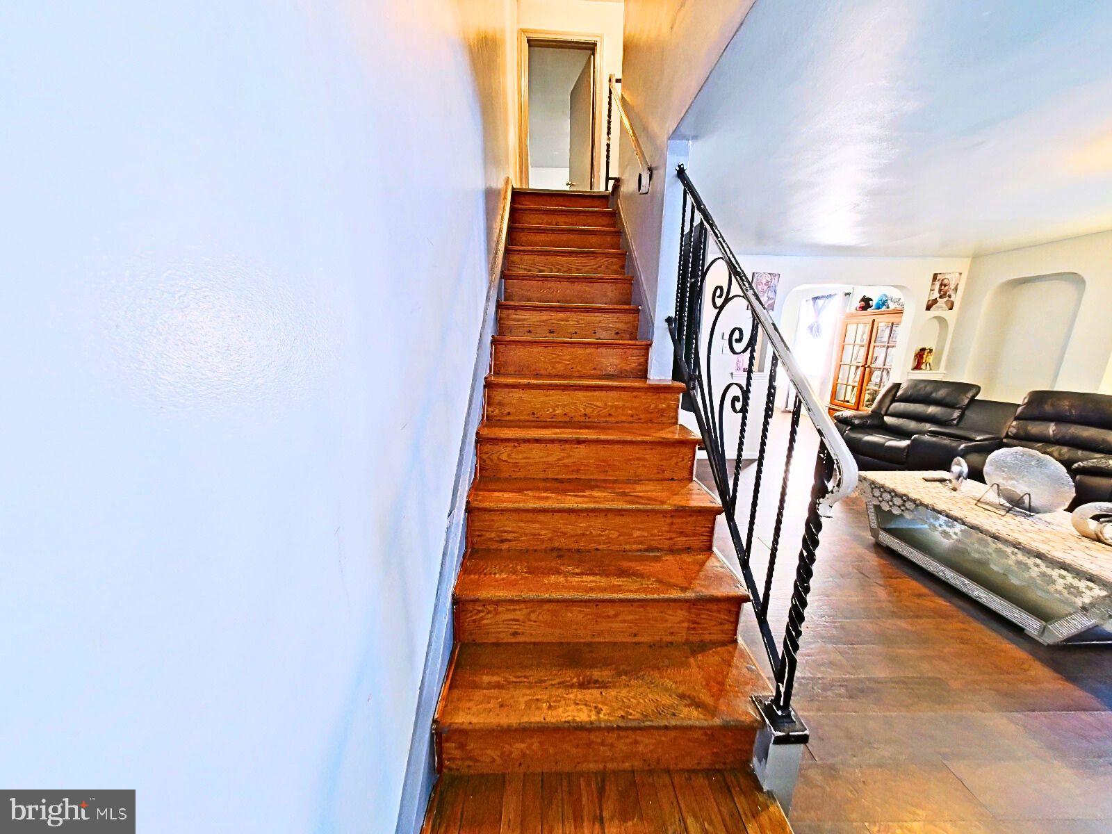 345 Copley Road Upper Darby, PA 19082 - Photo 9 of 24 Steps to 2nd Floor
