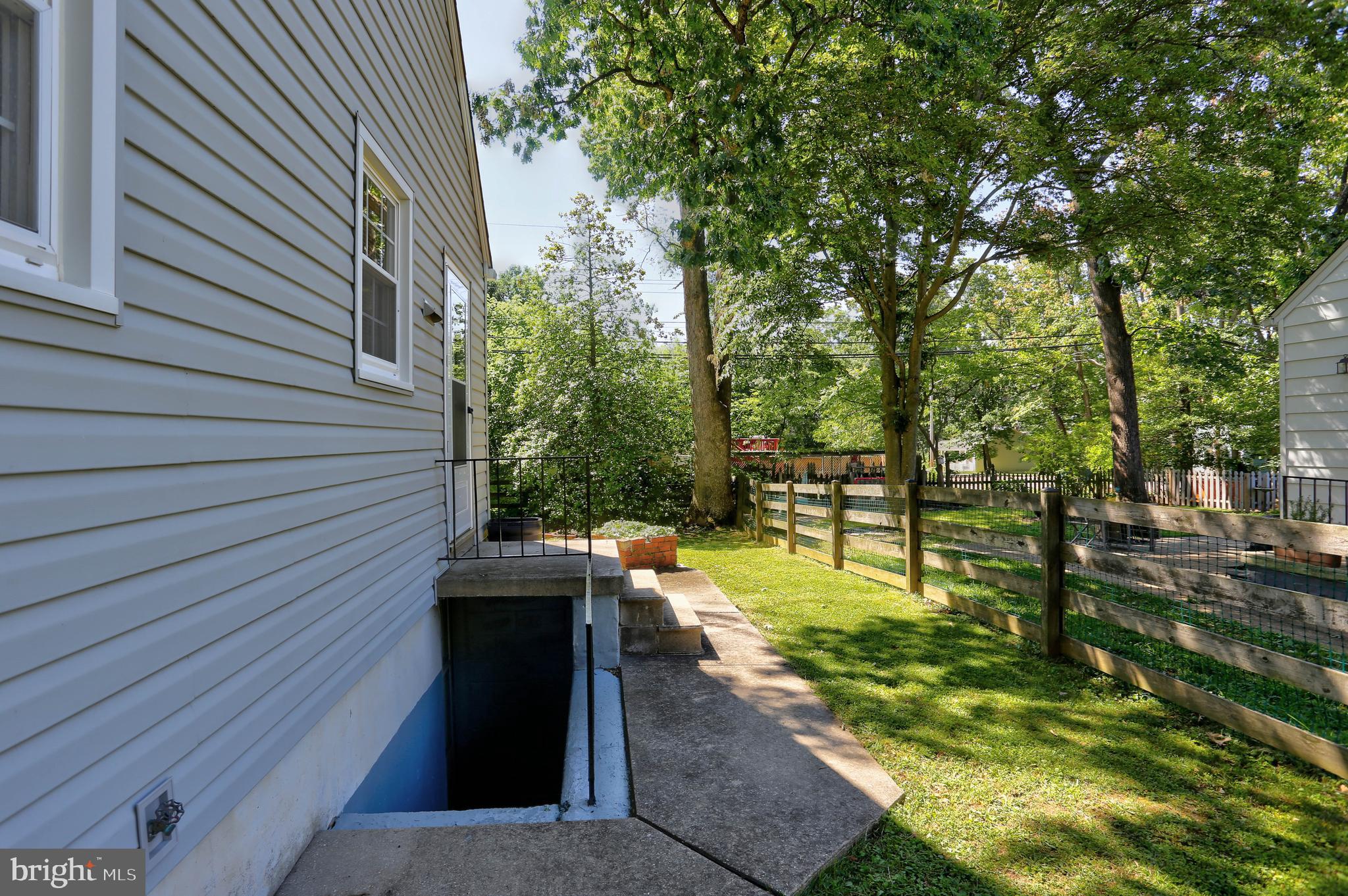 1823 Cromwood Road Baltimore, MD 21234 - Photo 22 of 32 Gallery Image 22