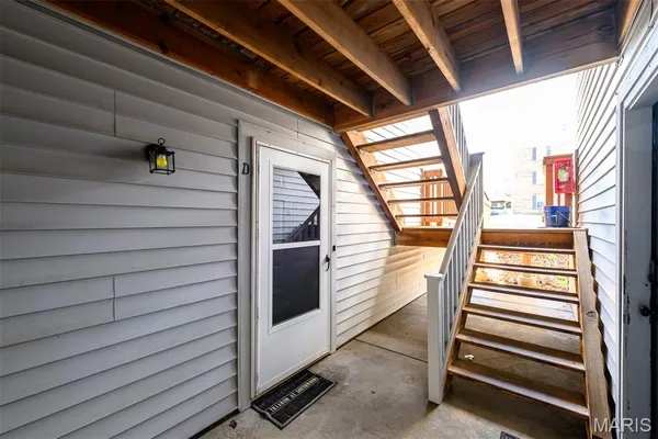 $157,500 | 7415 Triwoods Drive, Unit D, St. Louis, MO 63119