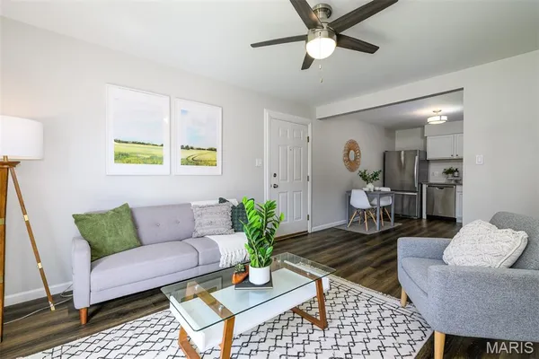 $157,500 | 7415 Triwoods Drive, Unit D, St. Louis, MO 63119