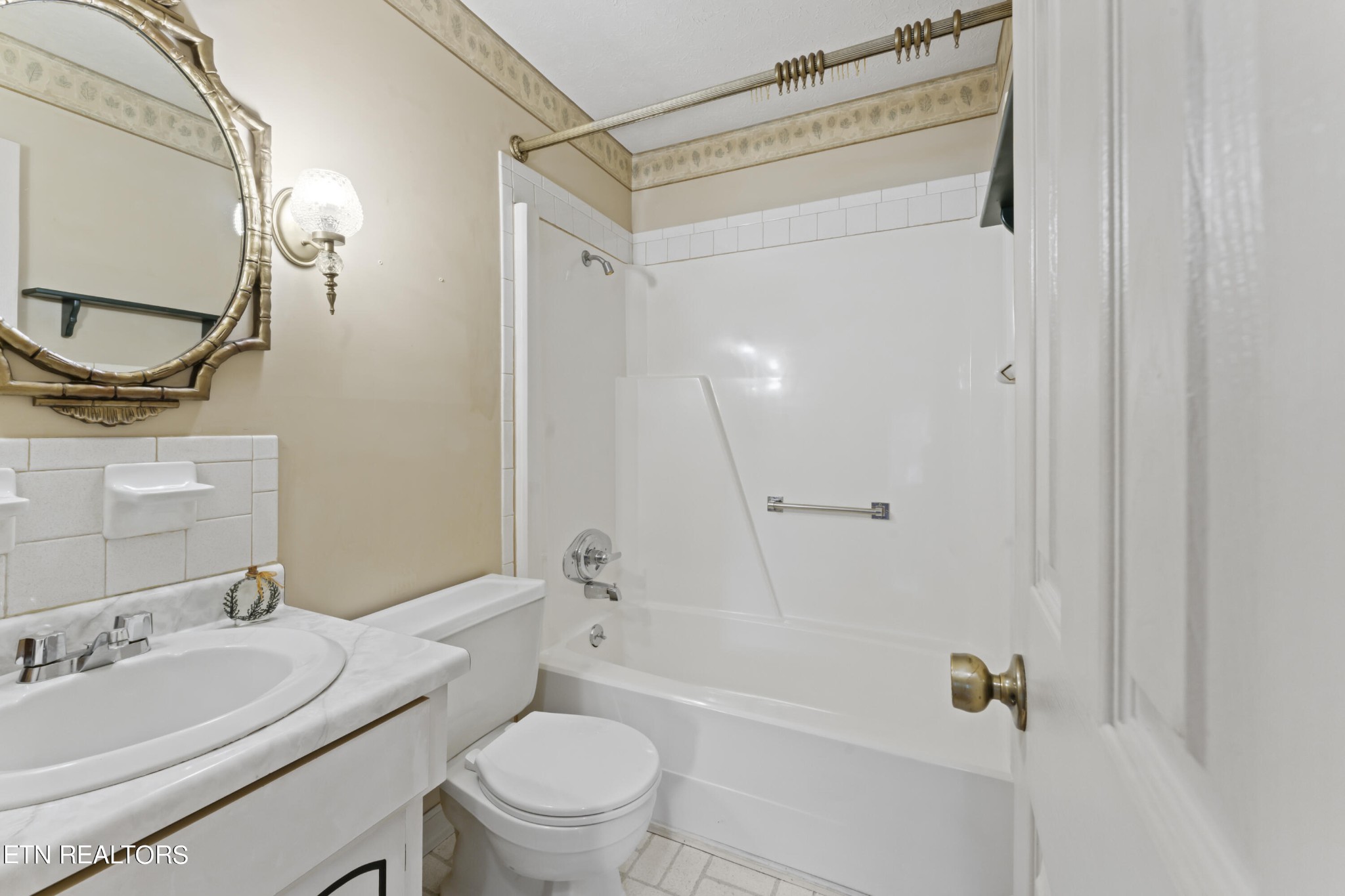 1736 Colonade Road Knoxville, TN 37922 - Photo 13 of 29 Gallery Image 13