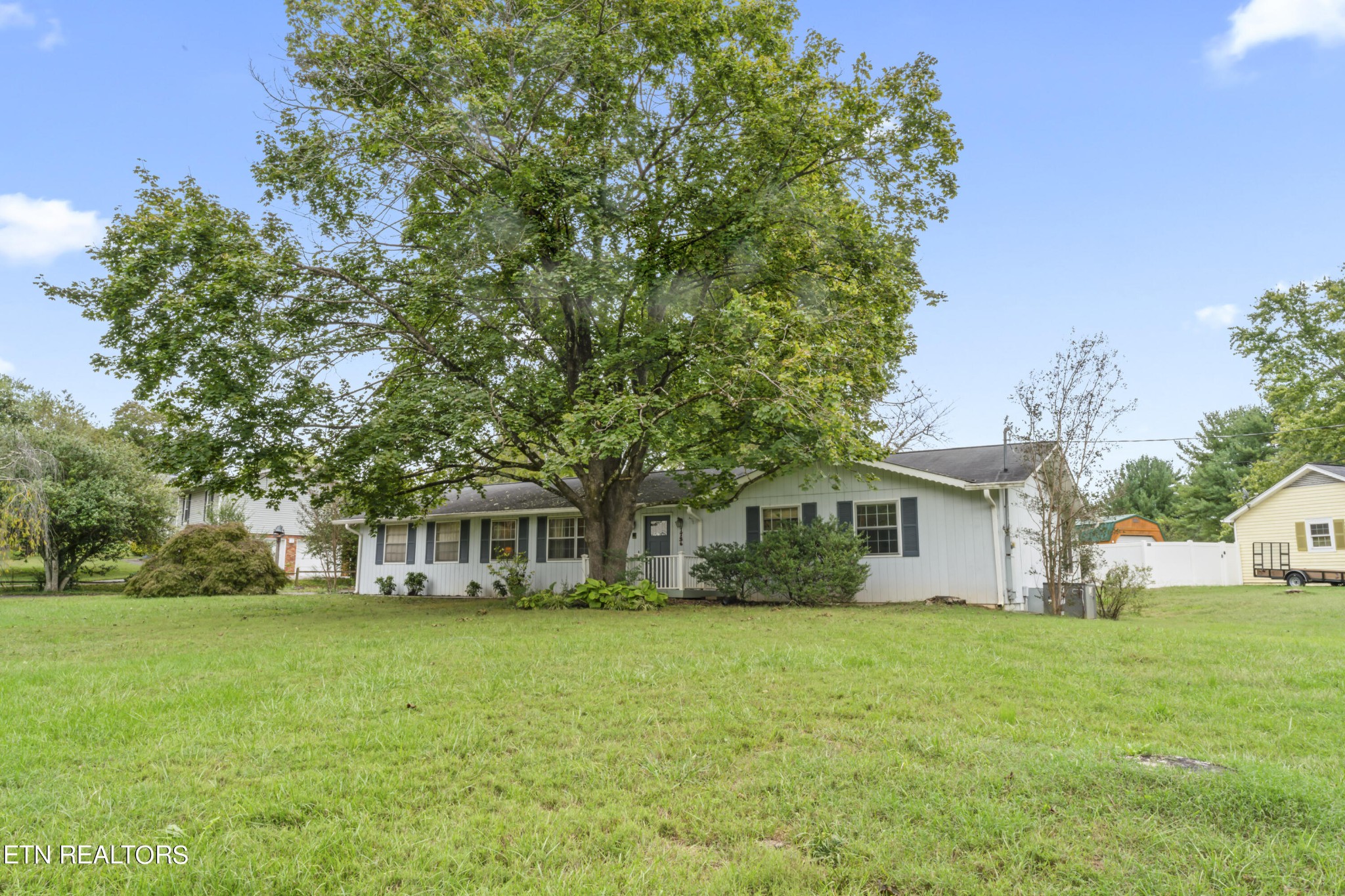 1736 Colonade Road Knoxville, TN 37922 - Photo 2 of 29 Gallery Image 2
