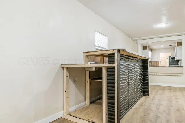 a view of utility room