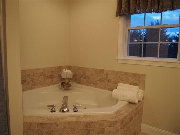 18 Surrey Road Littleton, MA 01460 - Photo 14 of 23 Gallery Image 14