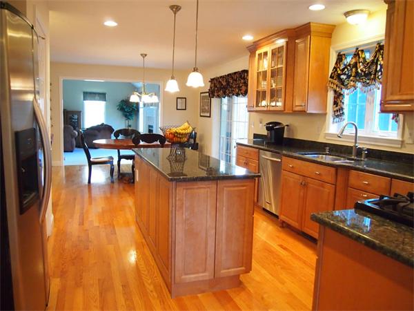 18 Surrey Road Littleton, MA 01460 - Photo 5 of 23 Gallery Image 5