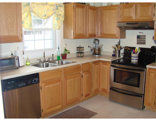 45 Berwick Road Longmeadow, MA 01106 - Photo 8 of 16