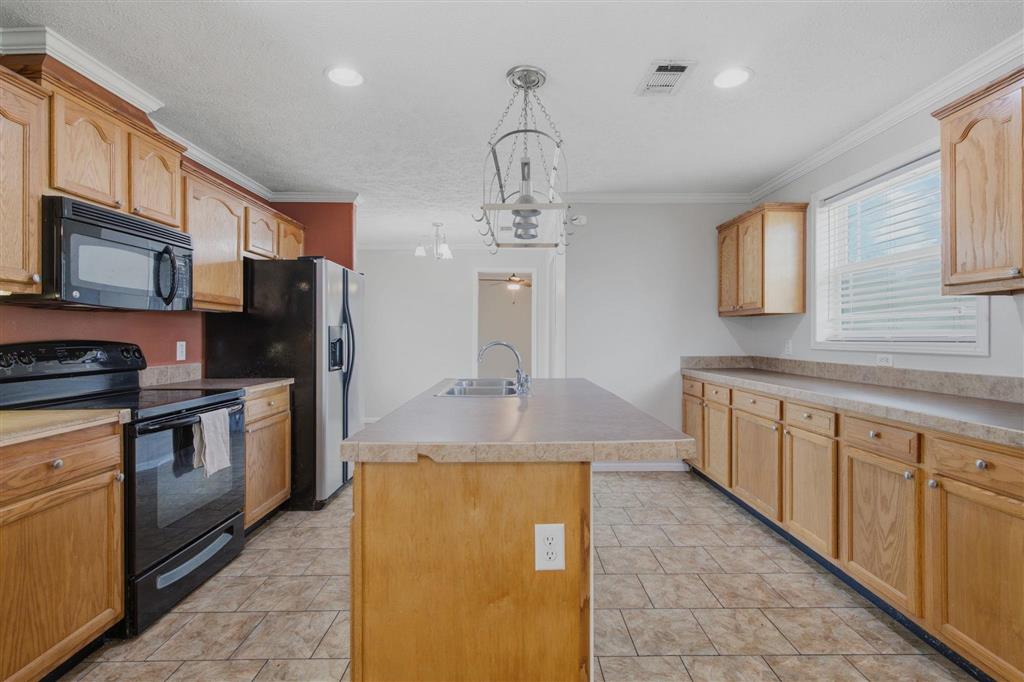 1188 Sutherland Road Lake Charles, LA 70611 - Photo 5 of 14 Gallery Image 5