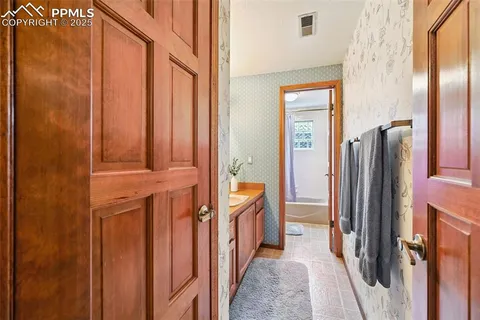 a picture of floor plan