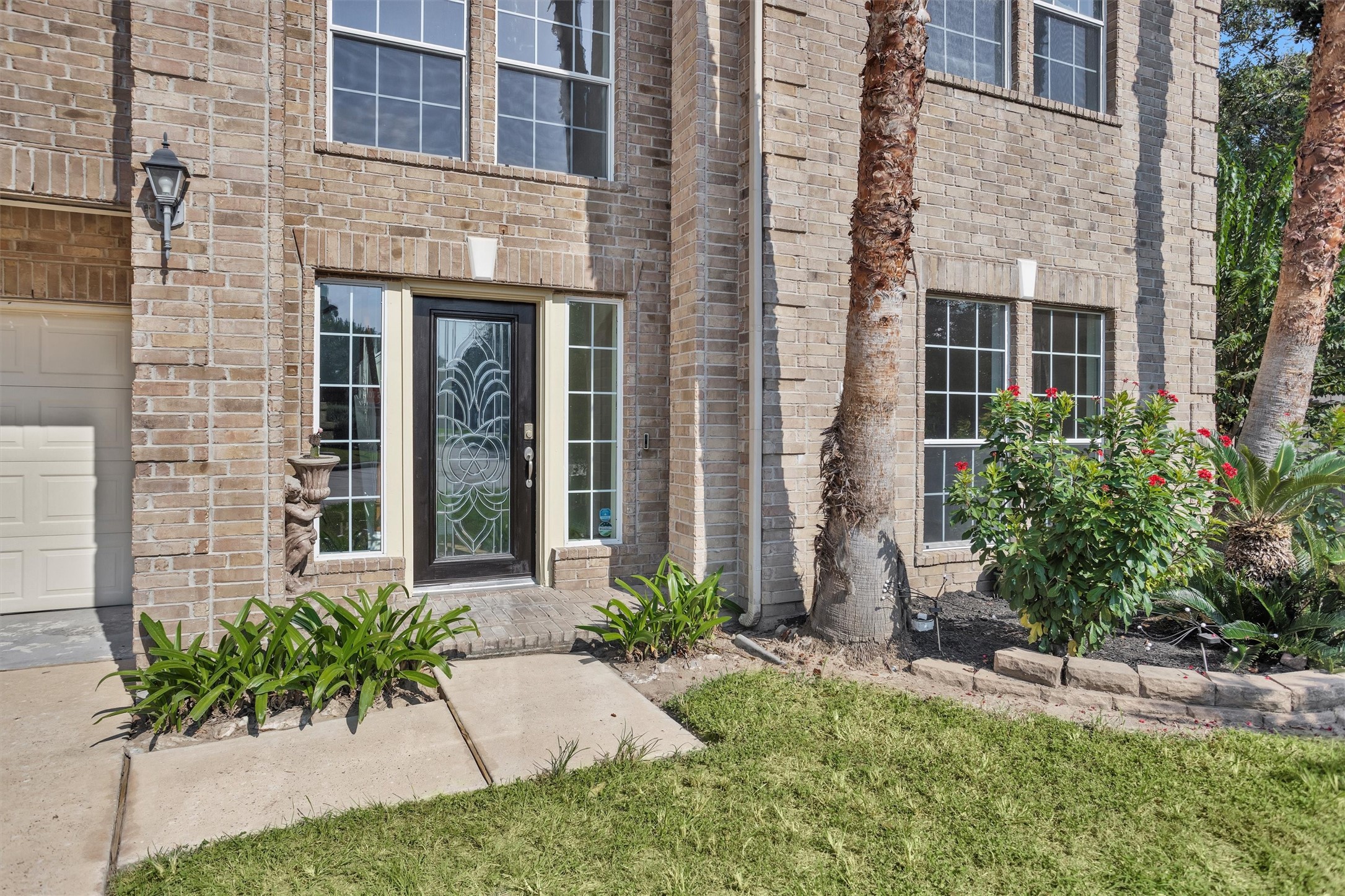 2 Lulach Circle Conroe, TX 77301 - Photo 3 of 30 Gallery Image 3