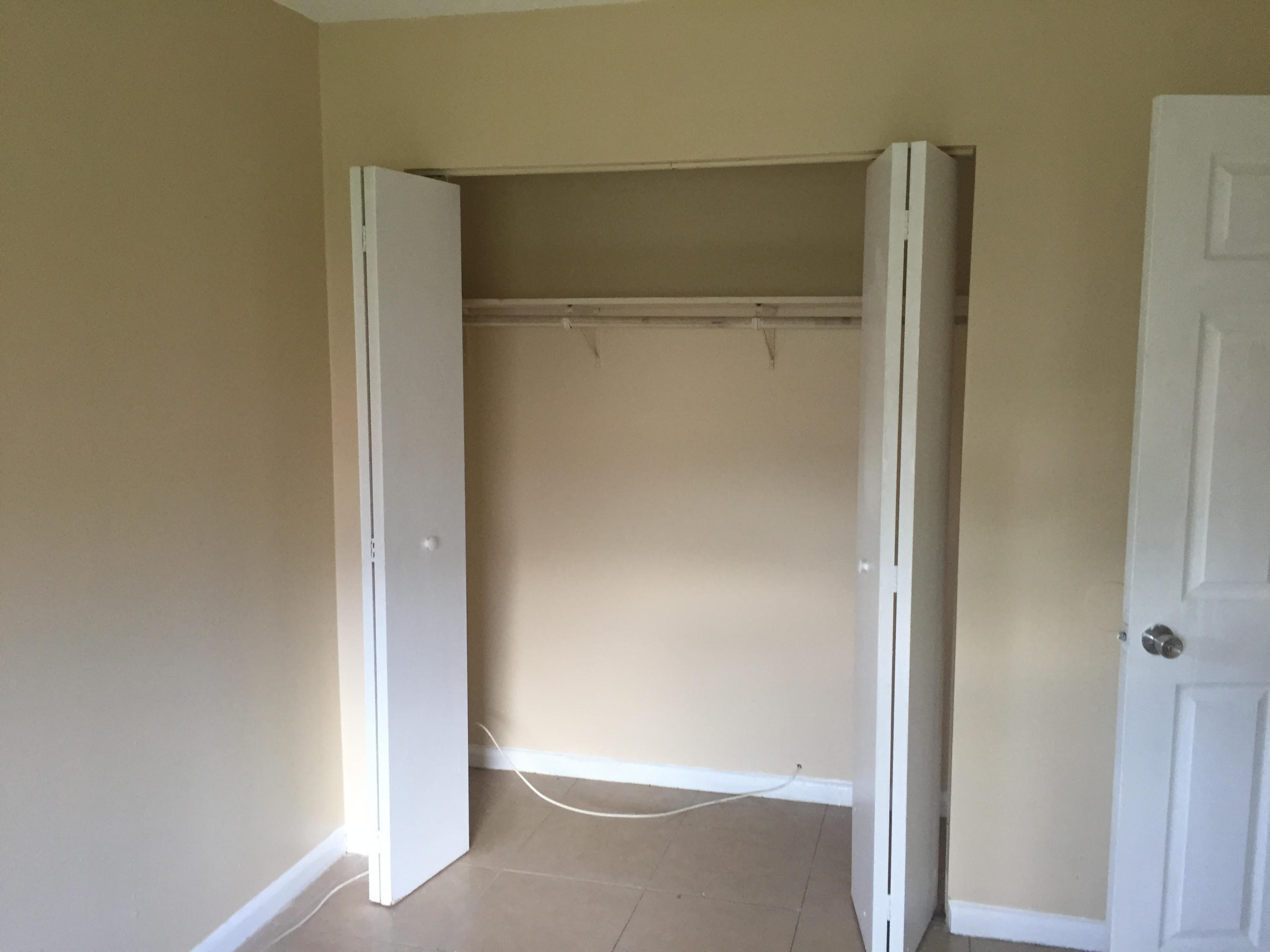 189 West 16th Street, Unit B Riviera Beach, FL 33404 - Photo 2 of 5 Bedroom