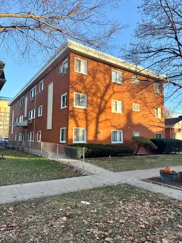 $1,750 | 424 Elgin Avenue, Unit 8, Forest Park, IL 60130