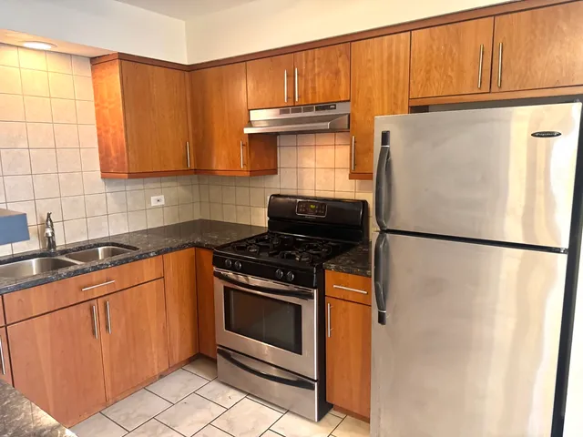 $1,750 | 424 Elgin Avenue, Unit 8, Forest Park, IL 60130